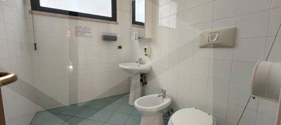 7-salle Bureau à Avezzano, Italy No. 25336 23