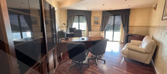 7-salle Bureau à Avezzano, Italy No. 25336 29