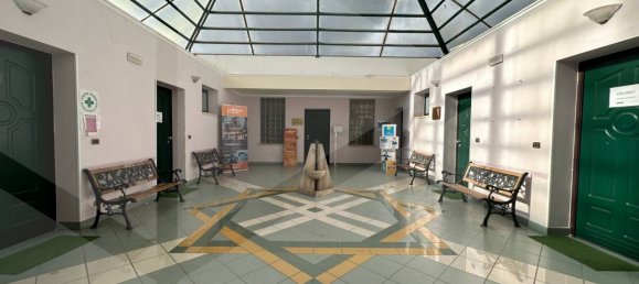 7-salle Bureau à Avezzano, Italy No. 25336 30