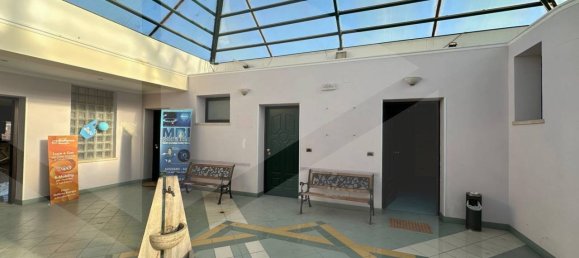 7-salle Bureau à Avezzano, Italy No. 25336 20