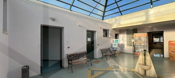 7-salle Bureau à Avezzano, Italy No. 25336 22
