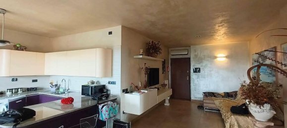 4-salle Appartement à Asti, Italy No. 36037 5