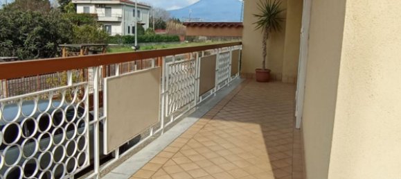 5 rooms Apartment in Pompei, Italy No. 112451 13
