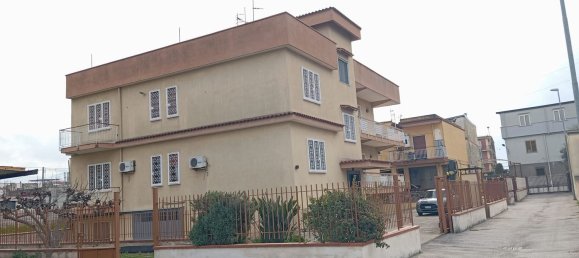 5 rooms Apartment in Pompei, Italy No. 112451 2