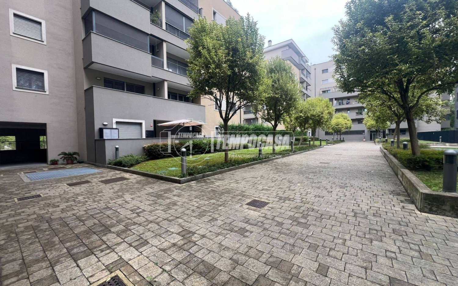 2 bedrooms Apartment in Rozzano, Italy No. 331593