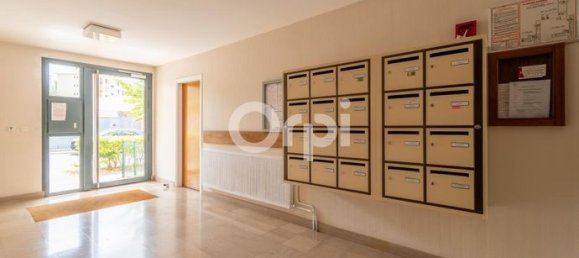 1 bedroom Apartment in Reims, France No. 308303 9