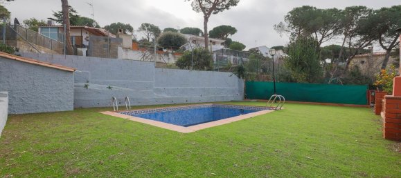 8 bedrooms House in Dosrius, Spain No. 64133 40