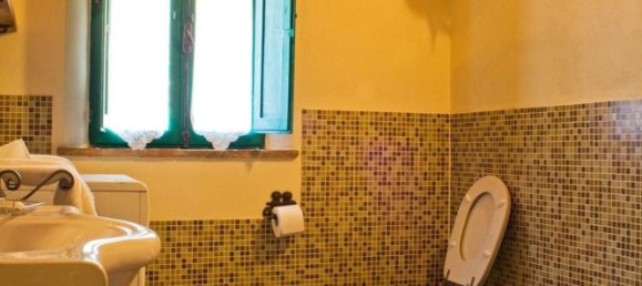 7 rooms House in Cortona, Italy No. 117689 12