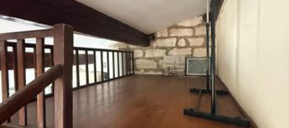 Studio in Saint-Chamas, France No. 310328 4