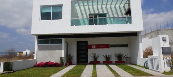 3 bedrooms House in Queretaro, Mexico No. 190164 2