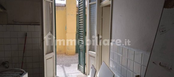Apartamento de 5 dormitorios en Arezzo, Italy No. 130654 8