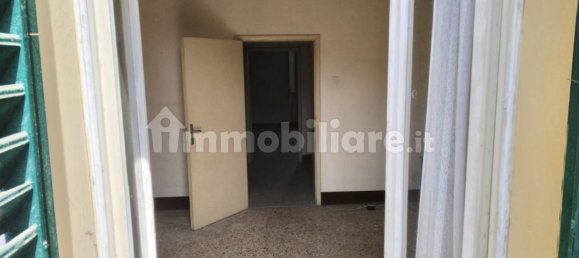 Apartamento de 5 dormitorios en Arezzo, Italy No. 130654 3