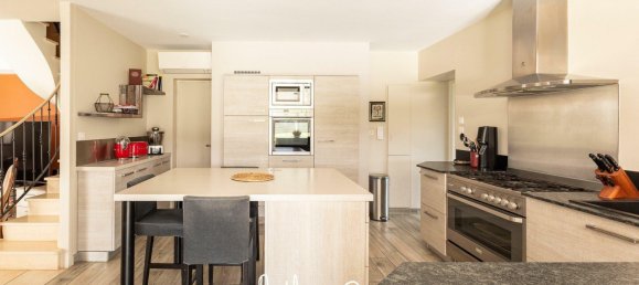 4 Schlafzimmer Haus in Vire, France, Nr. 361471 11