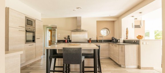 4 Schlafzimmer Haus in Vire, France, Nr. 361471 10