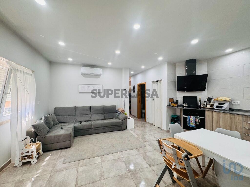 4 bedrooms Apartment in Almada, Portugal No. 238729