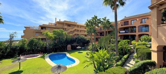3 bedrooms Penthouse in La Duquesa, Spain No. 185377 4