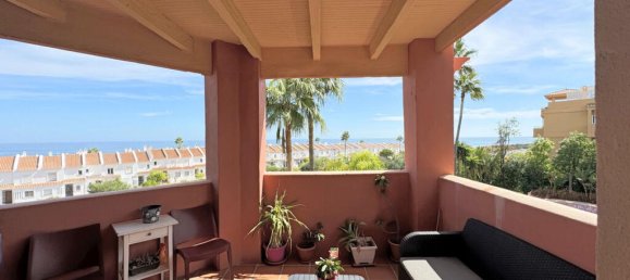 3 bedrooms Penthouse in La Duquesa, Spain No. 185377 2