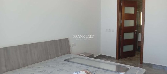 2 bedrooms Penthouse in Marsalforn, Malta No. 6073 6