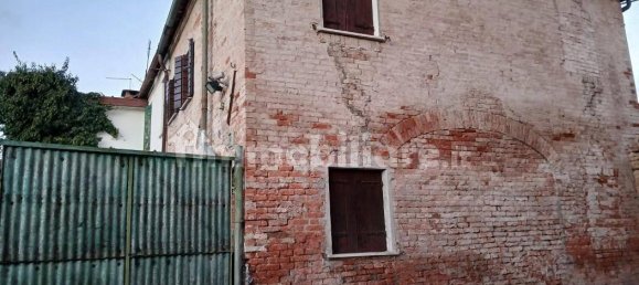 2 bedrooms House in Mira, Italy No. 136165 4