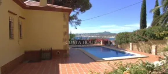 5 bedrooms Villa in Alicante, Spain No. 67181 16