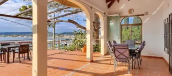 5 bedrooms Villa in Alicante, Spain No. 67181 4