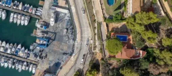 5 bedrooms Villa in Alicante, Spain No. 67181 2