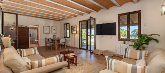 4 bedrooms House in Campos, Spain No. 187526 4