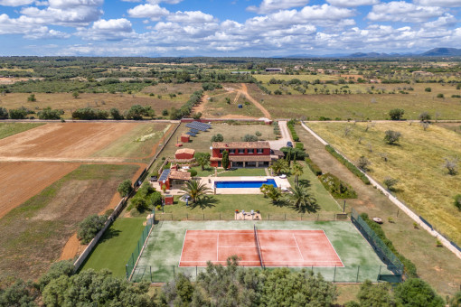 4 bedrooms House in Campos, Spain No. 187526