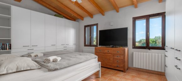 4 bedrooms House in Campos, Spain No. 187526 10