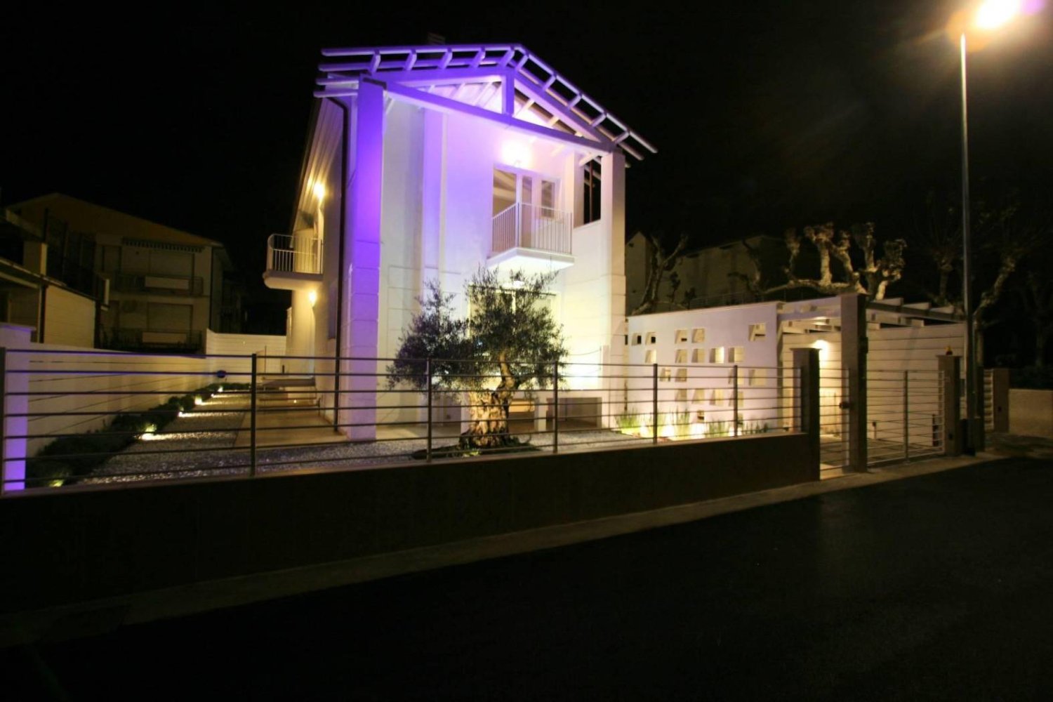3 bedrooms Villa in Camaiore, Italy No. 223260