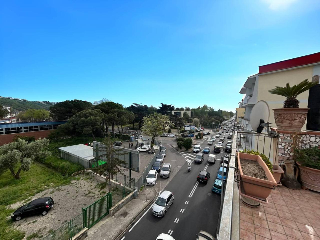 7 rooms Apartment in Naples, Italy No. 34106