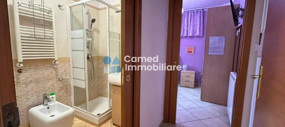 7 rooms Apartment in Naples, Italy No. 34106 38