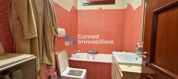 7 rooms Apartment in Naples, Italy No. 34106 12