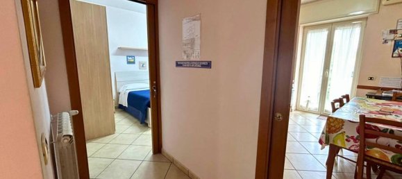 7 rooms Apartment in Naples, Italy No. 34106 43