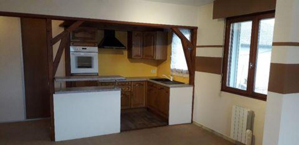 Studio in Grilly, France No. 26581