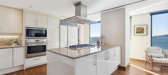 3 bedrooms Condo in British Columbia, Canada No. 1343 6