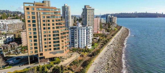 3 bedrooms Condo in British Columbia, Canada No. 1343 7