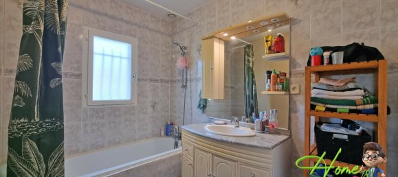 Дом с 3 спальнями в Грон, Франция № 83188 9