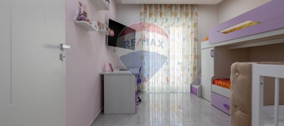 Дом с 6 комнатами в Шишано, Италия № 35641 31