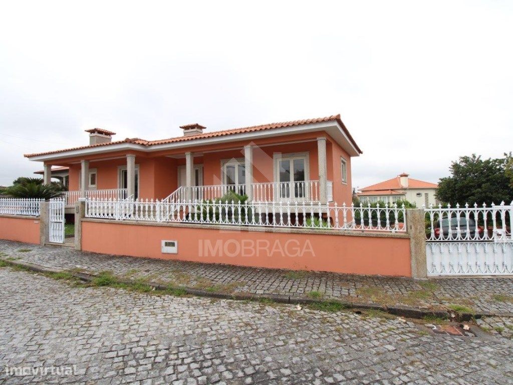 3 Schlafzimmer Haus in Nine, Portugal, Nr. 310713