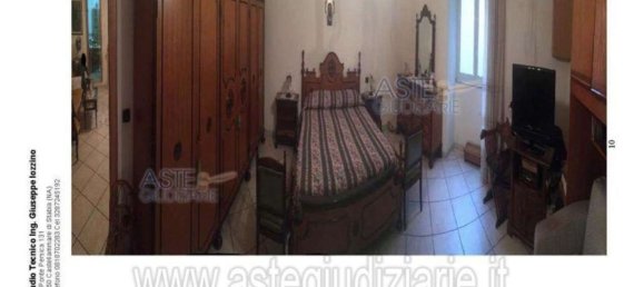 3 rooms Apartment in Torre Annunziata, Italy No. 12521 10
