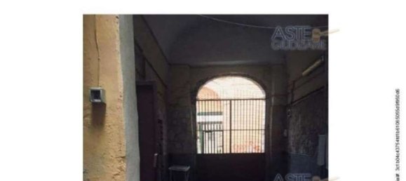 3 rooms Apartment in Torre Annunziata, Italy No. 12521 4