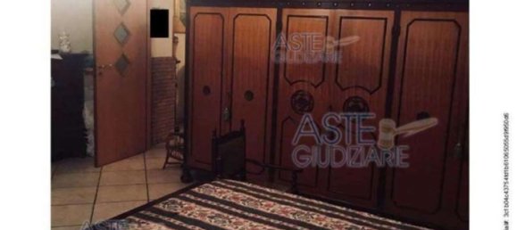 3 rooms Apartment in Torre Annunziata, Italy No. 12521 5