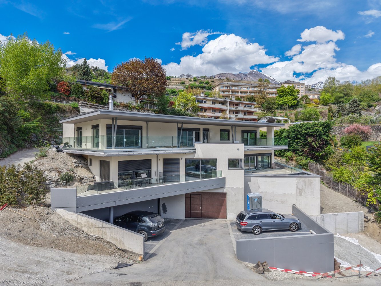 4 bedrooms Apartment in Sion, Switzerland No. 155