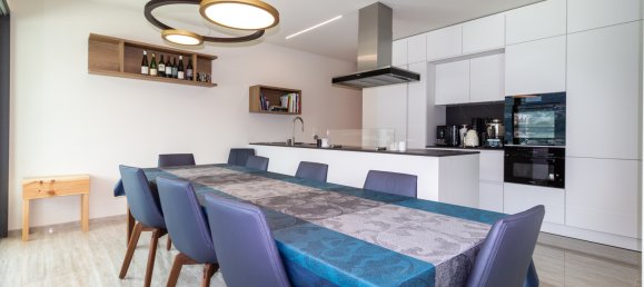 4 bedrooms Apartment in Sion, Switzerland No. 155 11