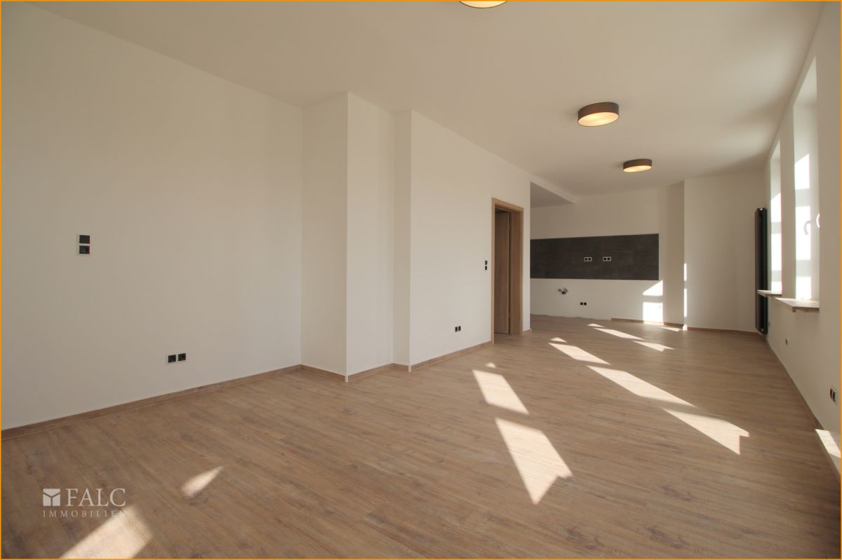 5 غرف نوم منزل ذو طابقين في Neuwied, Germany رقم 172982