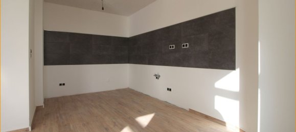 5 غرف نوم منزل ذو طابقين في Neuwied, Germany رقم 172982 4