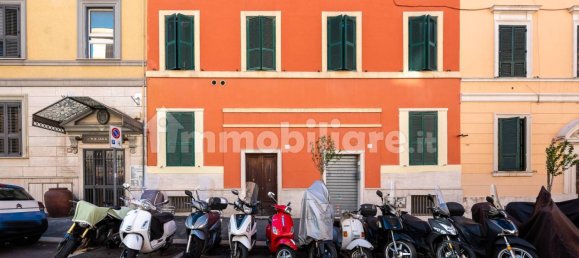 Apartamento de 3 dormitorios en Rome, Italy No. 298212 20