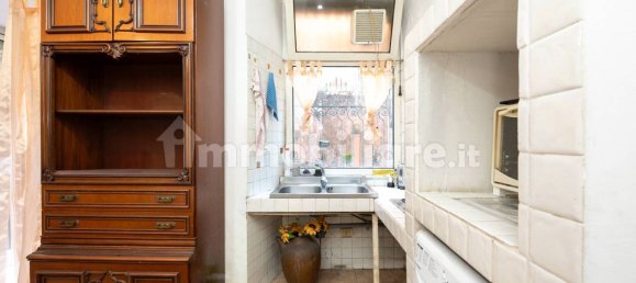 Apartamento de 3 dormitorios en Rome, Italy No. 298212 11