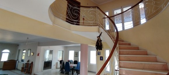 5 bedrooms Villa in Thermaic Gulf, Greece No. 2807 3